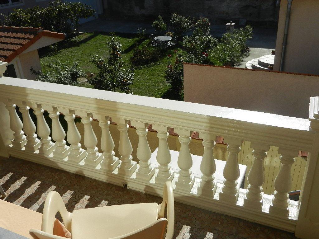 Guesthouse Ellite Požarevac Buitenkant foto