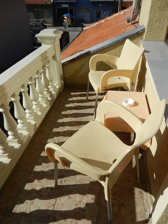 Guesthouse Ellite Požarevac Buitenkant foto